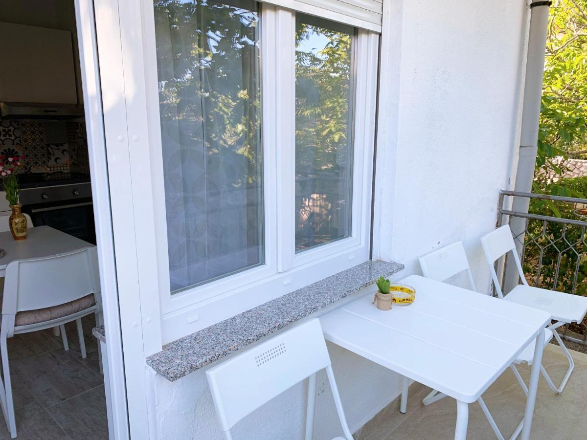 Apartment Gardenview - New! Krk Town Exterior foto