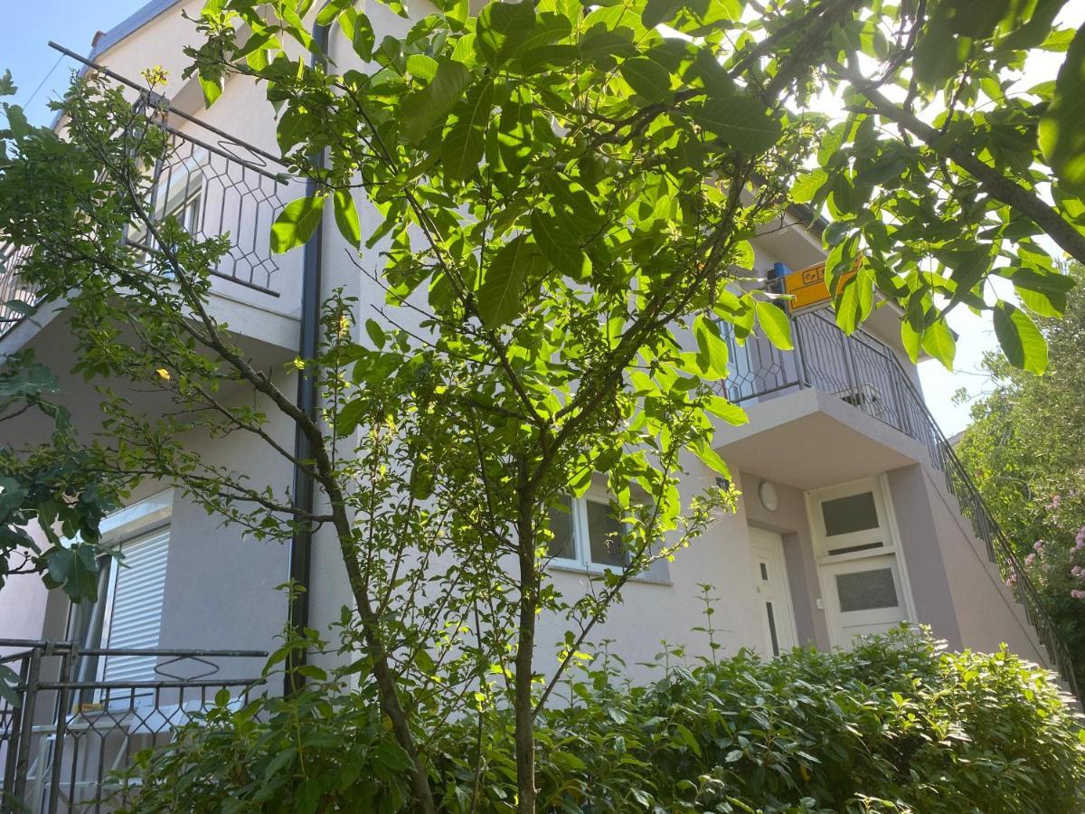Apartment Gardenview - New! Krk Town Exterior foto