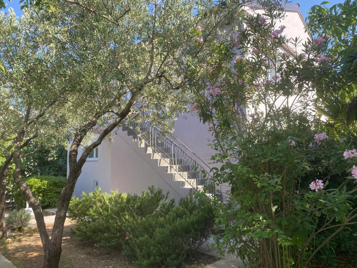 Apartment Gardenview - New! Krk Town Exterior foto
